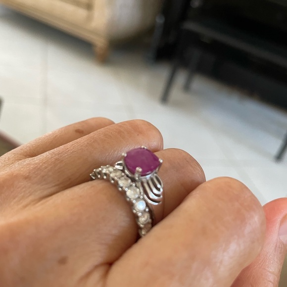 14k Ruby Ring - Picture 9 of 11
